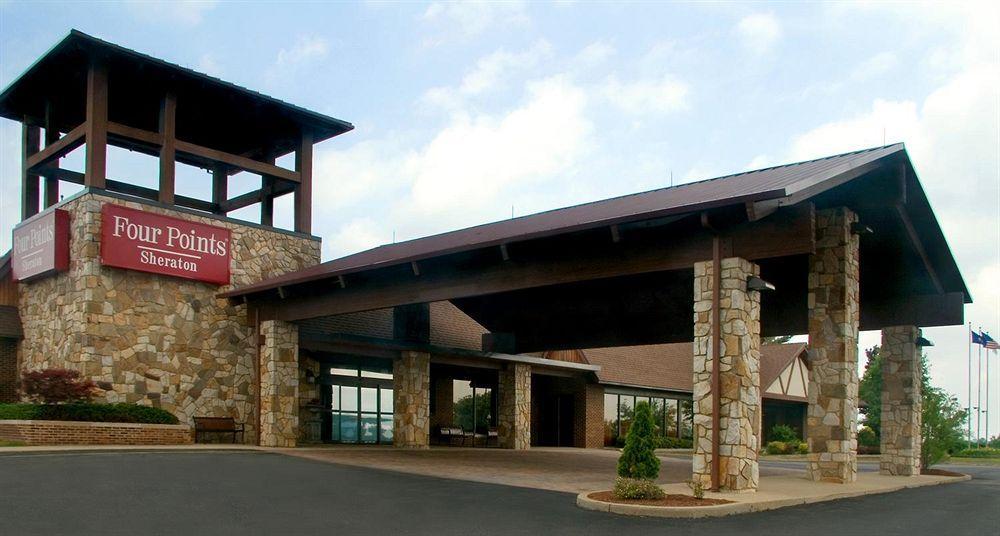 Ramada By Wyndham Greensburg Hotel & Conference Center Extérieur photo